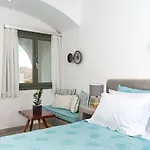 火山口元素套房旅馆 酒店 Akrotírion