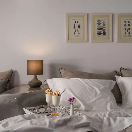 Elements Of Caldera Hotel