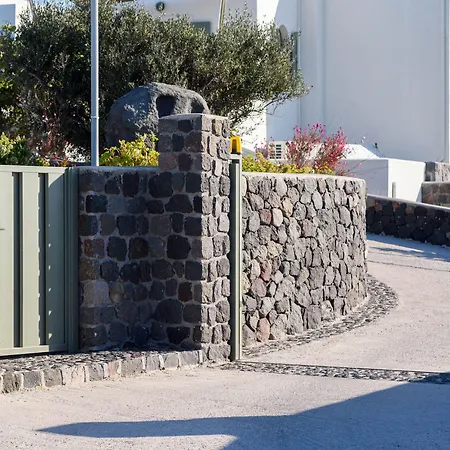 إليمنتس أوف كالديرا سويتس 4*