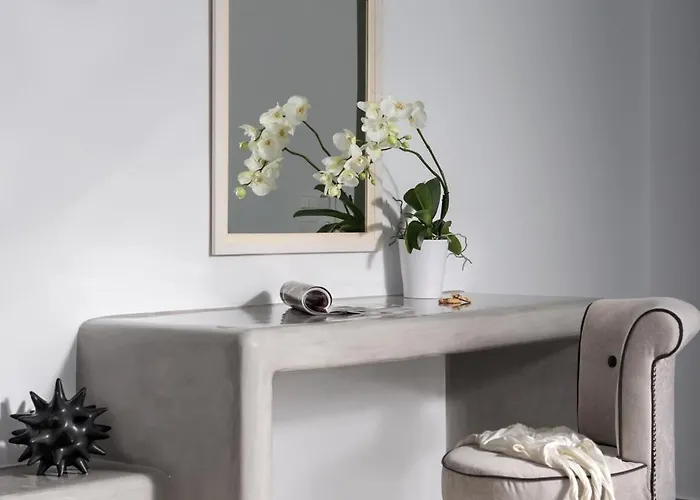 Elements Of Caldera Hotel