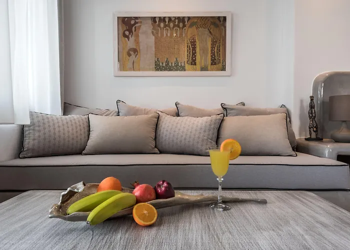 Hotel Elements Of Caldera 4*