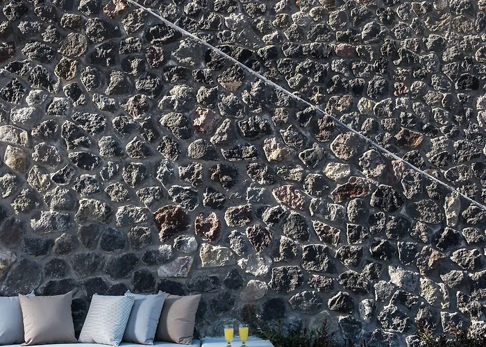 ホテル Elements Of Caldera Akrotírion